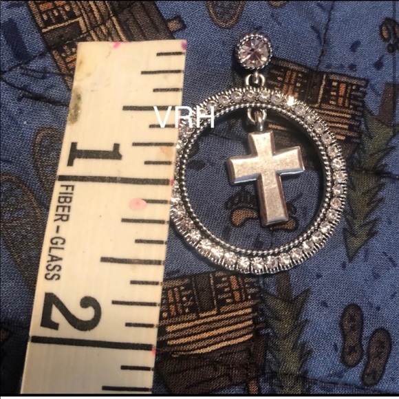 Montana Silversmith Rock 47 Cross Earrings - Picture 3 of 3